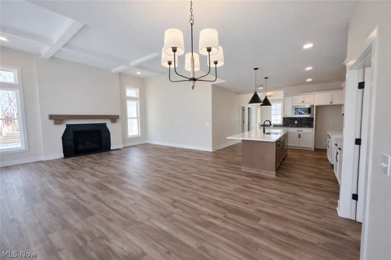 9159 Dove Lane, Mentor, OH - Photo 3