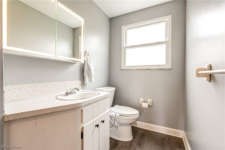 6826 Lynett Drive, Parma, OH - Photo 6