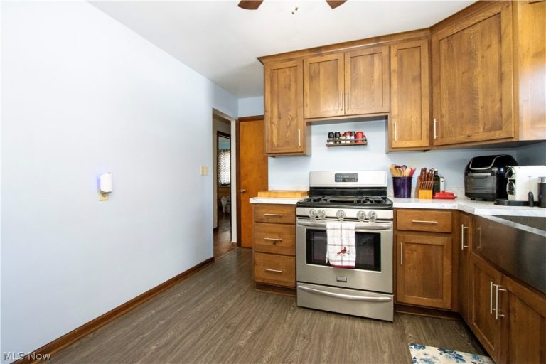 2874 Melrose Drive, Wooster, OH - Photo 8