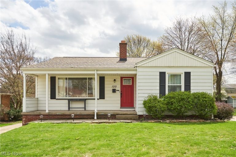 120 Bonnett Street, North Canton, OH - Photo 2