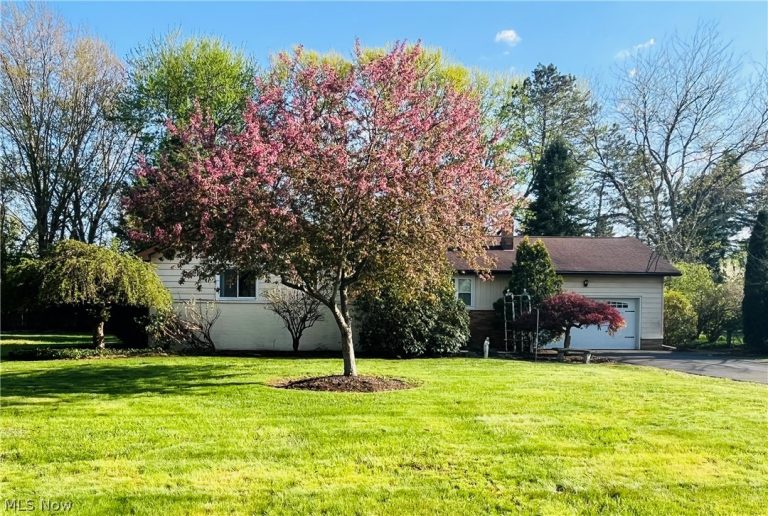 211 Square Drive, Madison, OH - Photo 2