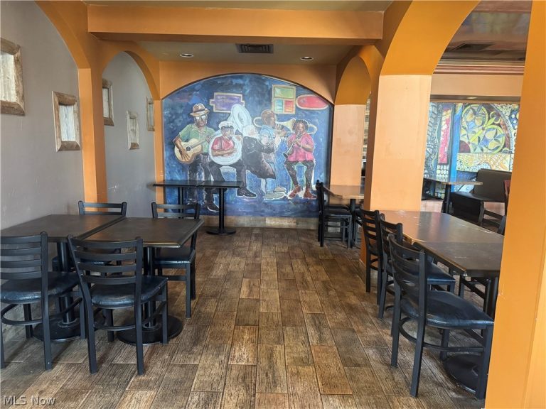 1244 Weathervane Lane, Akron, OH - Photo 5