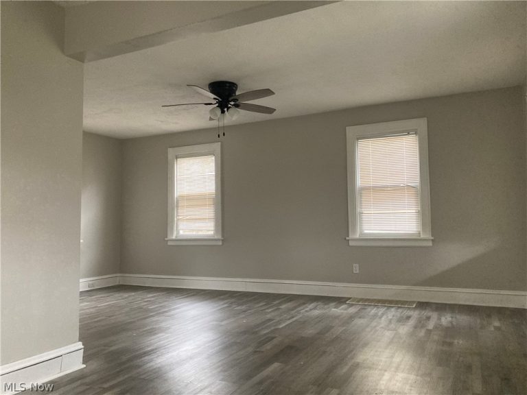 1499 Beardsley Street, Akron, OH - Photo 4