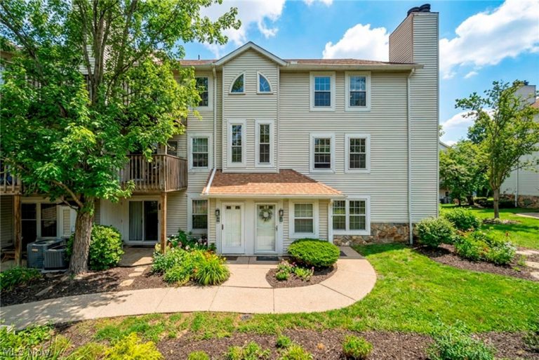 28300 Detroit Road #D1, Westlake, OH - Photo 2