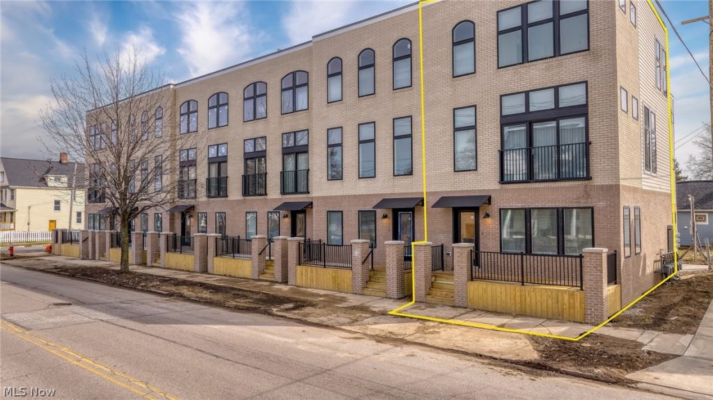 4711 Bridge Avenue, Cleveland, OH