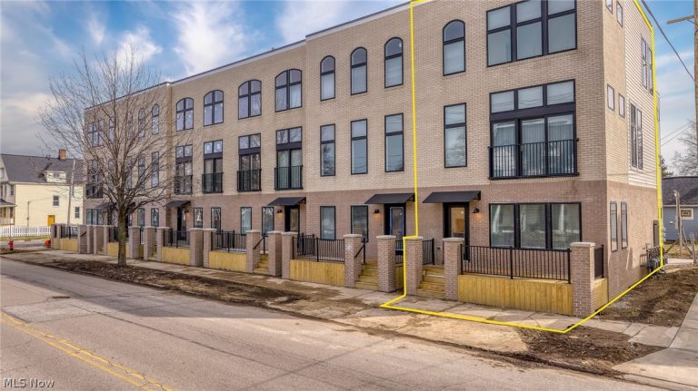 4711 Bridge Avenue, Cleveland, OH, 44102