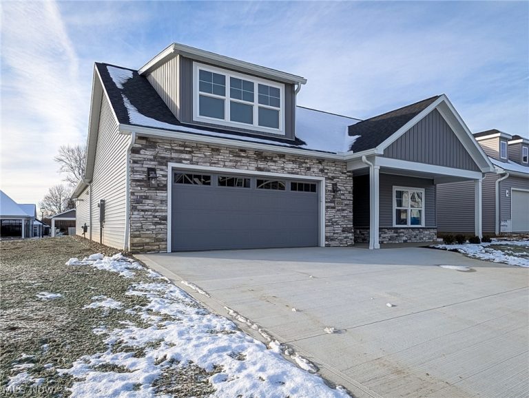4332 Evergreen Court, North Canton, OH, 44720