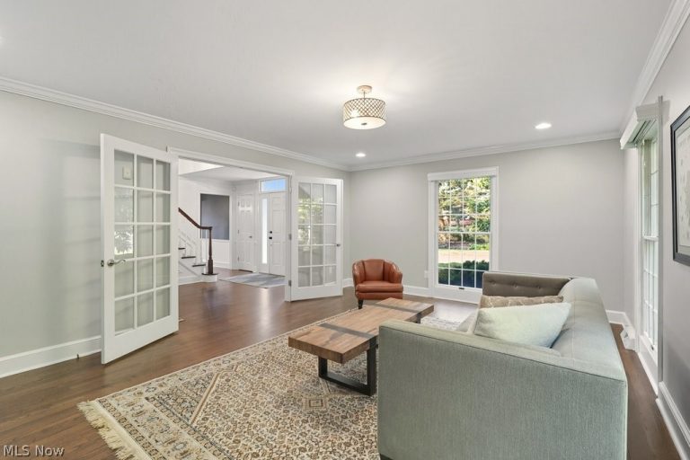 967 Robinwood Hills Drive, Bath, OH - Photo 3