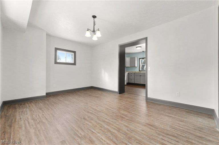 840 Buchtel Avenue, Akron, OH - Photo 5