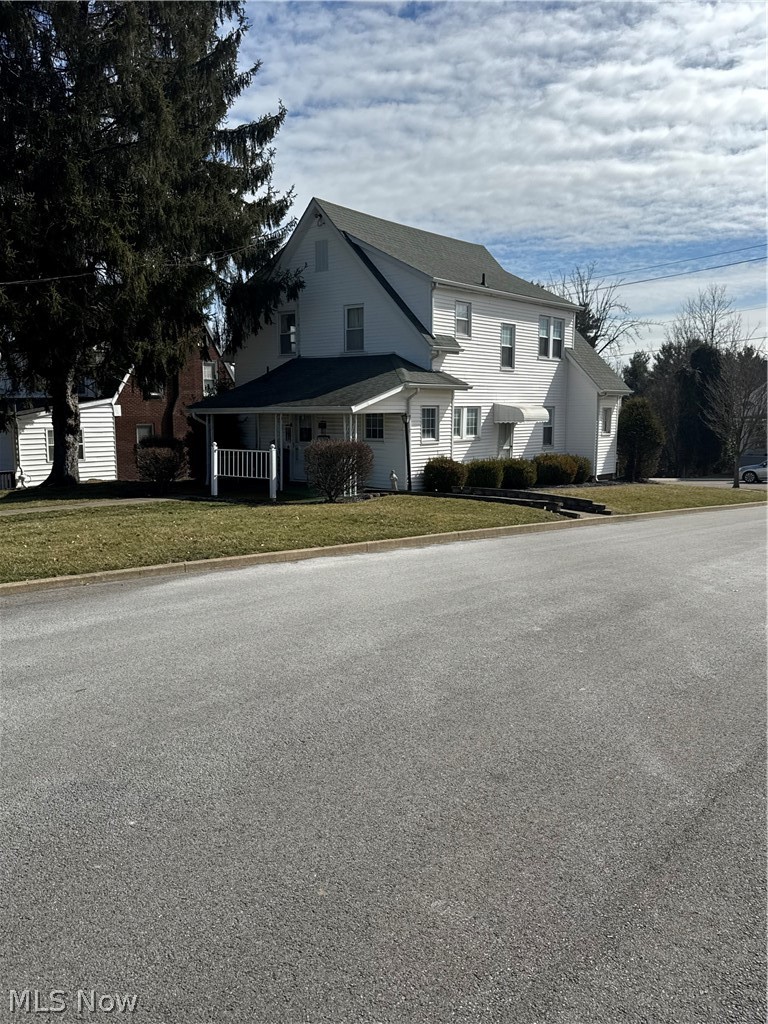 211 Main Street, St Clairsville, OH - Photo 6