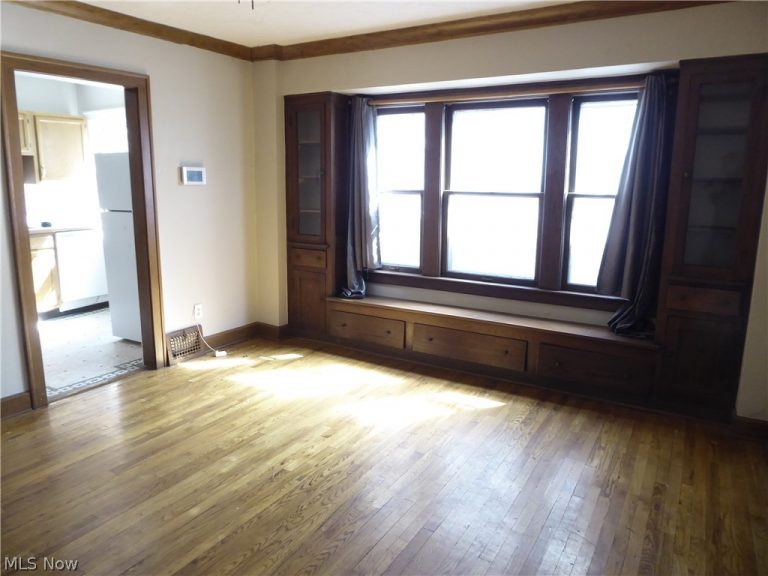 2179 Edgewood Road, Cleveland Heights, OH - Photo 6