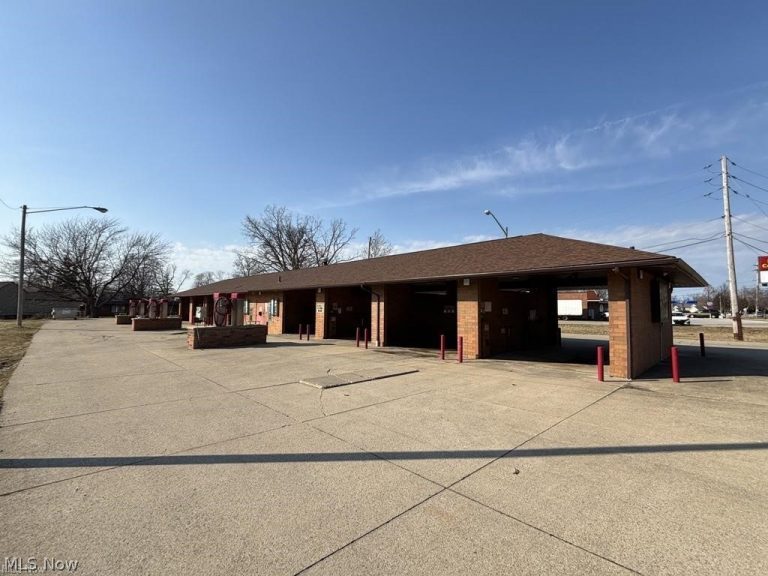 36161 Lake Shore Boulevard, Eastlake, OH, 44095