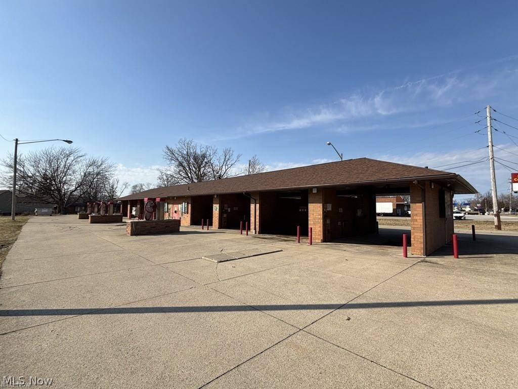 36161 Lake Shore Boulevard, Eastlake, OH