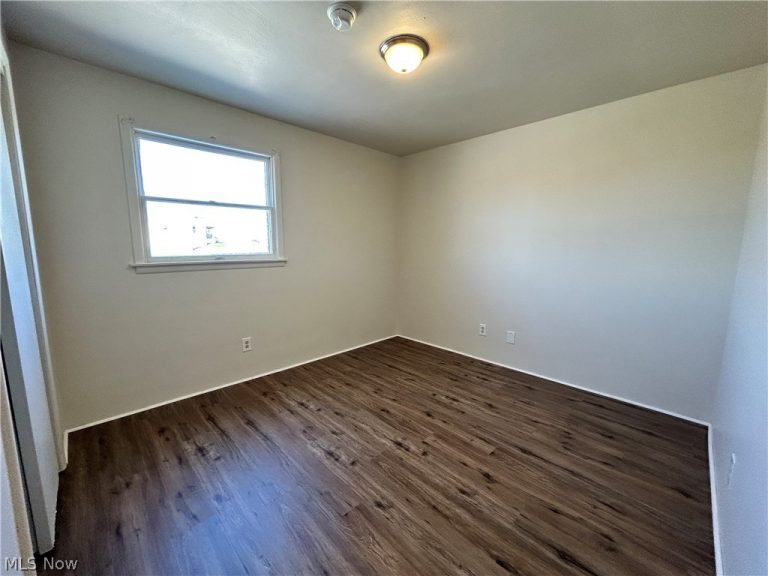 213 Concord Ct. #5, Weirton, WV - Photo 6