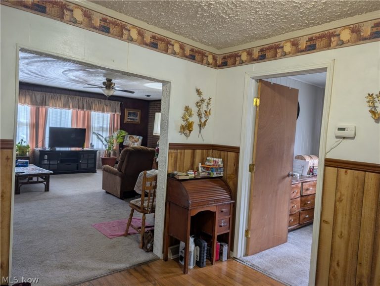 16599 Glenn Street, East Liverpool, OH - Photo 6