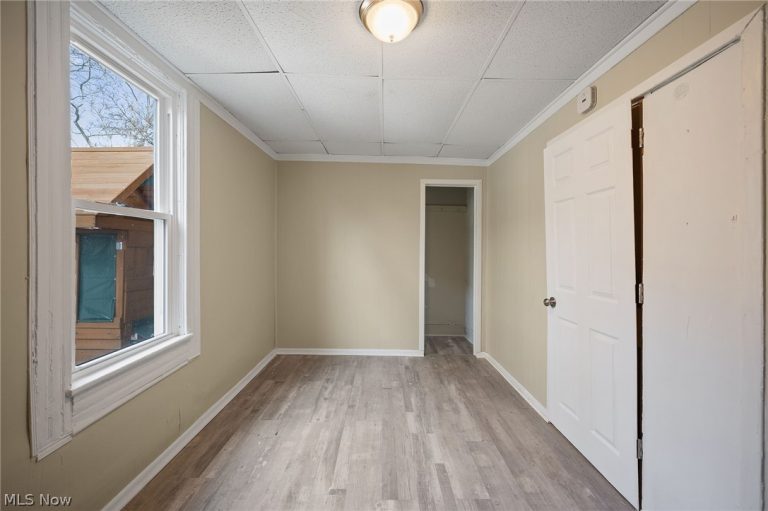 2180 83rd Street, Cleveland, OH - Photo 4