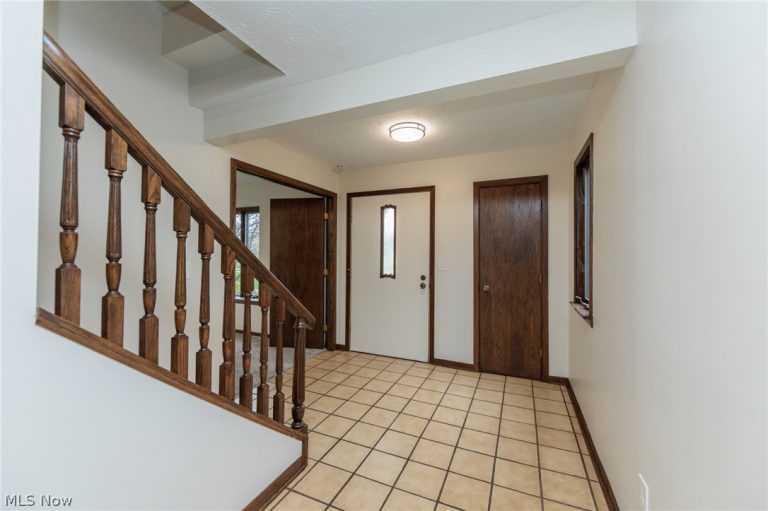 984 Meadowlark Lane, Medina, OH - Photo 4