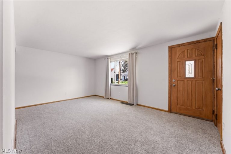 455 Royer Avenue, North Canton, OH - Photo 5