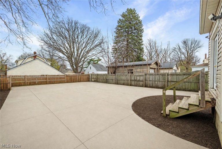 973 Jason Avenue, Akron, OH - Photo 3