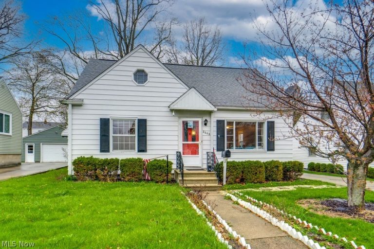 2666 10th Street, Cuyahoga Falls, OH - Photo 2