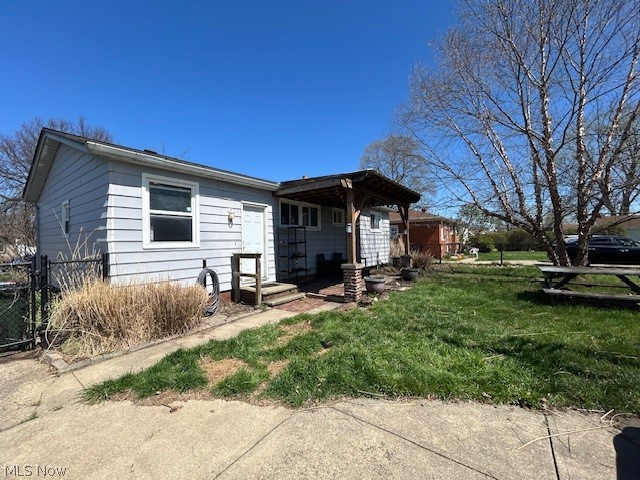 11821 Ronald Drive, Parma, OH - Photo 4