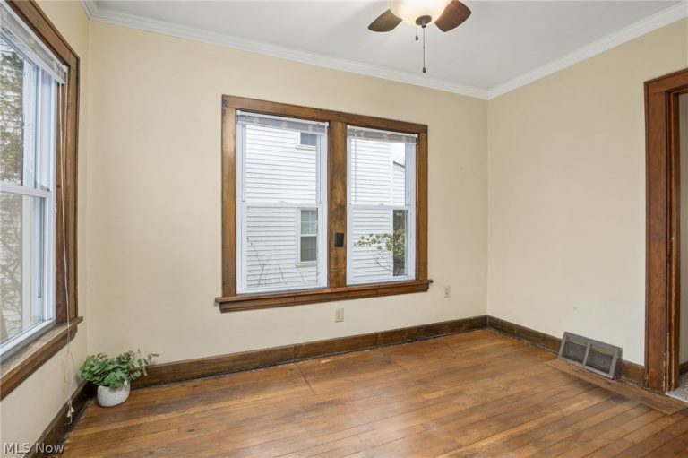 31 Medford Avenue, Akron, OH - Photo 6