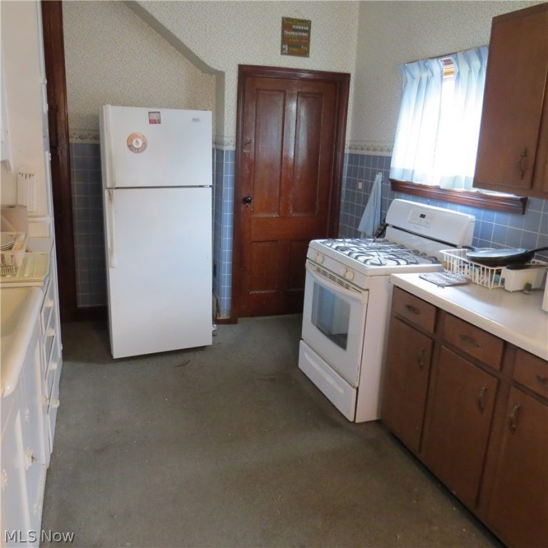 103 4th Street, Carrollton, OH - Photo 6