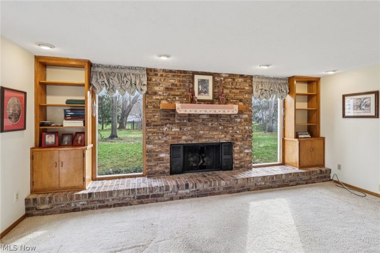 2959 Stanley Road, Fairlawn, OH - Photo 8