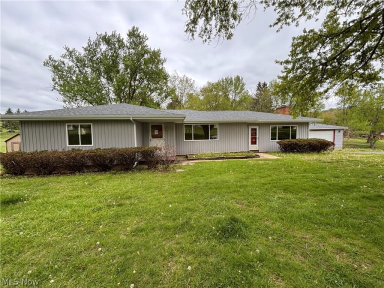 4672 Veterans Boulevard, New Cumberland, WV, 26047