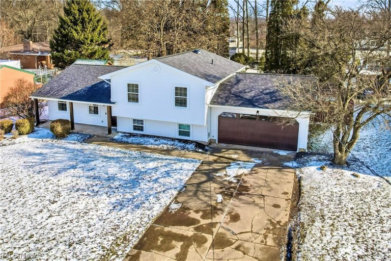 325 Nebraska Avenue, McDonald, OH - Photo 4