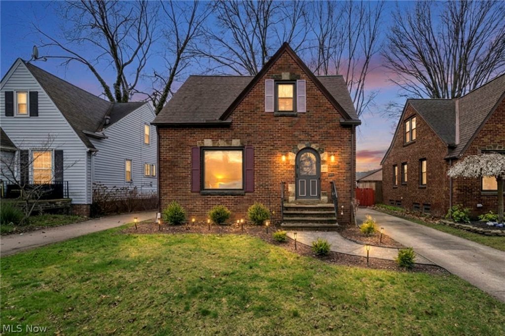 16209 Elsienna Avenue, Cleveland, OH