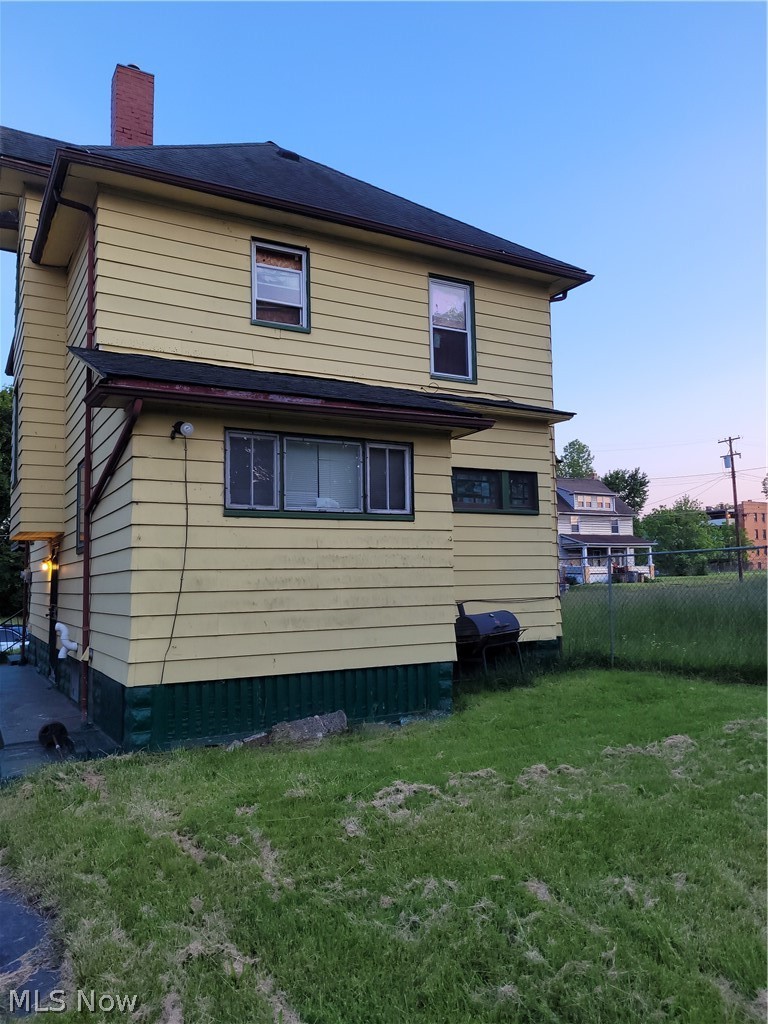 52 Earle Avenue, Youngstown, OH - Photo 3