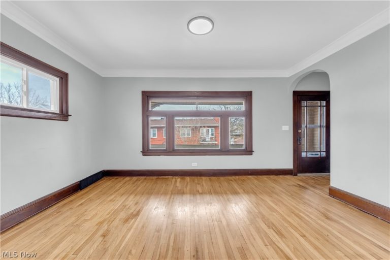 4388 47th Street #4390/UP, Cleveland, OH - Photo 8