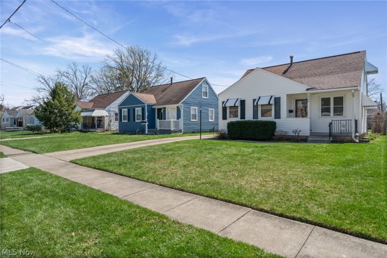 509 Cambridge Avenue, Elyria, OH - Photo 3