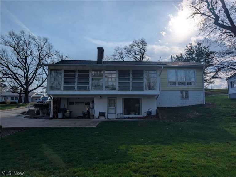 5721 Skyline Drive, Cambridge, OH - Photo 6