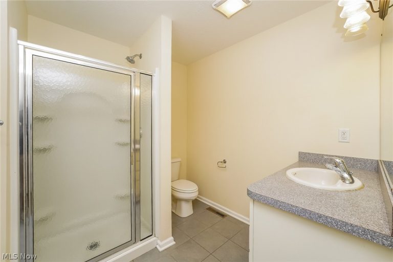 39 Grandview Drive, Rocky River, OH - Photo 8