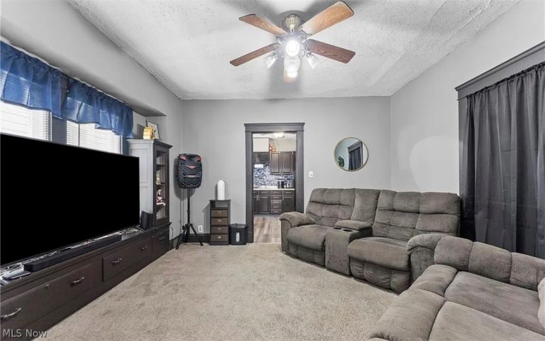 3340 98th Street, Cleveland, OH - Photo 2