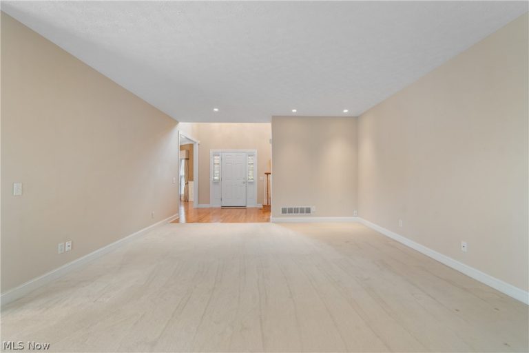 1205 Jonah Drive, Akron, OH - Photo 6