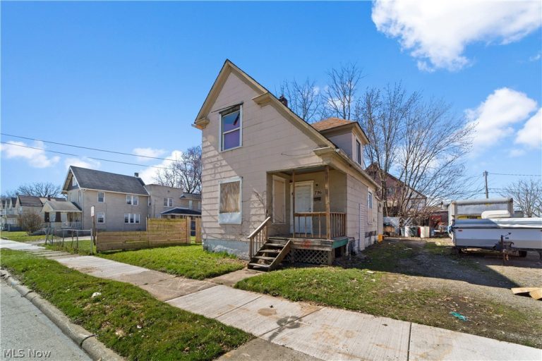 796 Sherman, Akron, OH, 44311