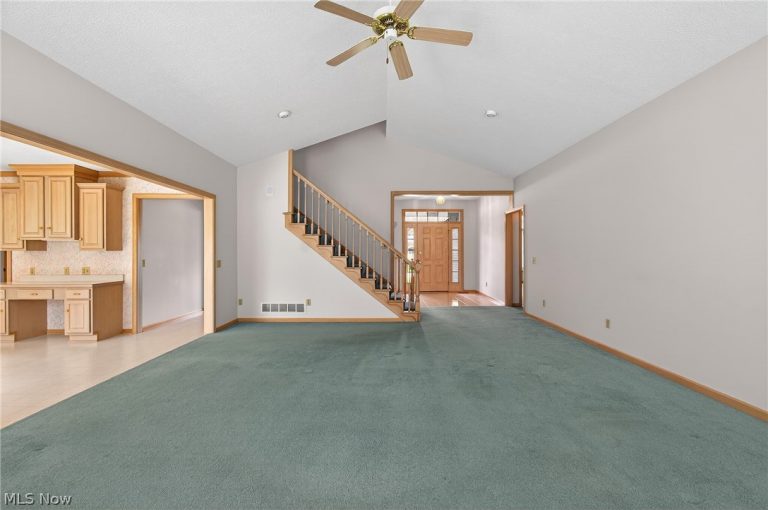 9100 Hocking Street, Massillon, OH - Photo 8