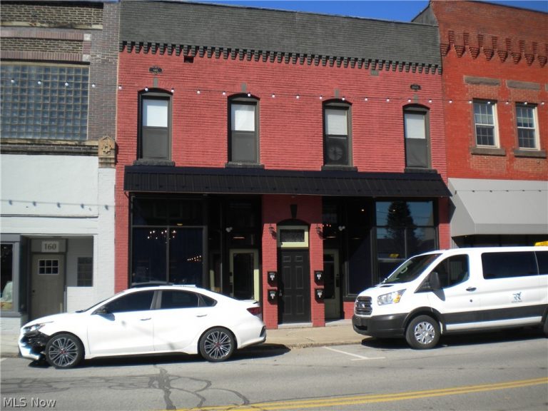 164 2nd Street, Barberton, OH, 44203
