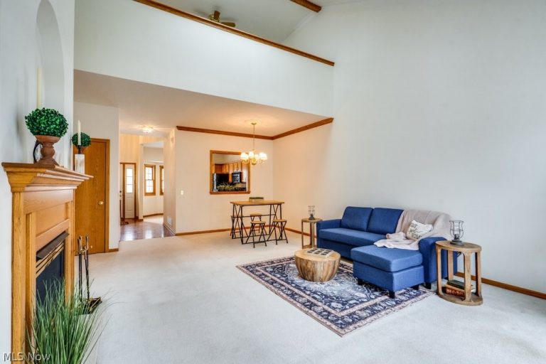 1235 Spring Ridge Circle, Alliance, OH - Photo 8