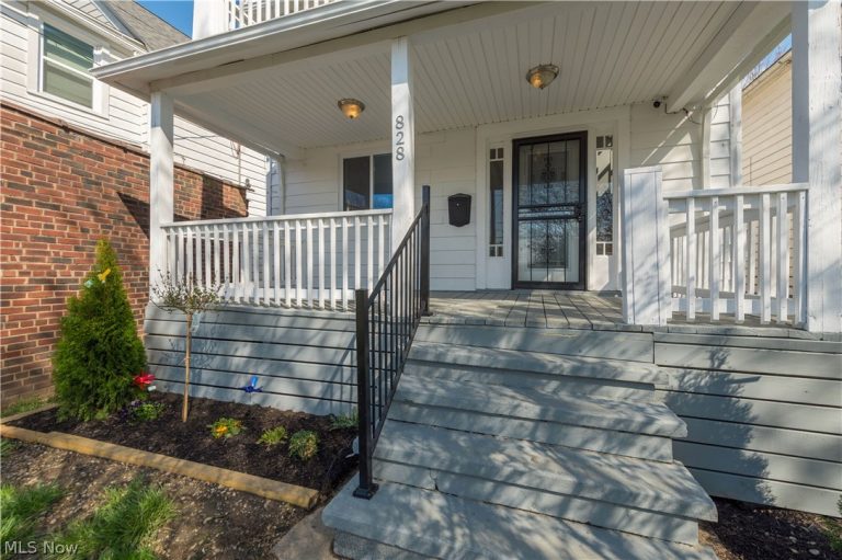 828 11th Street, Lorain, OH - Photo 3