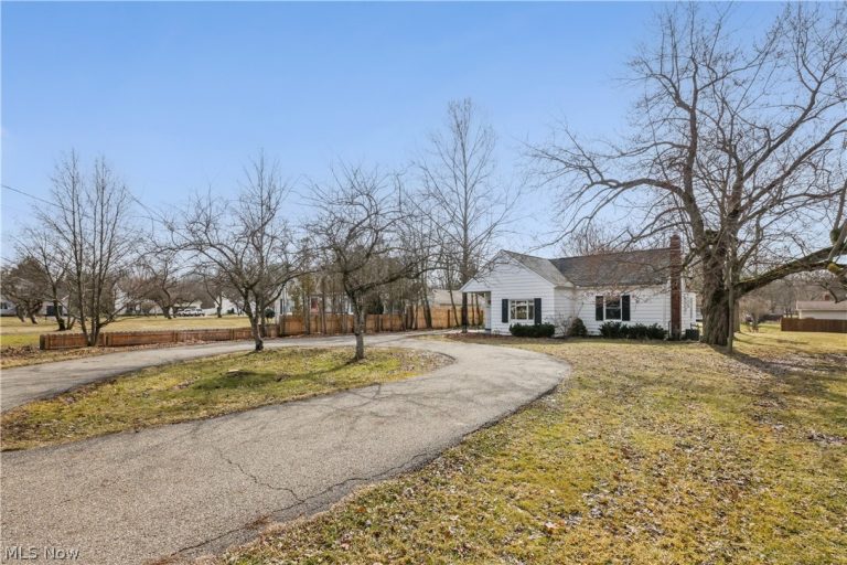 4544 Fishcreek Road, Stow, OH - Photo 2