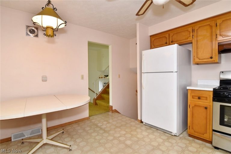 6531 Arbordale Avenue, Solon, OH - Photo 5