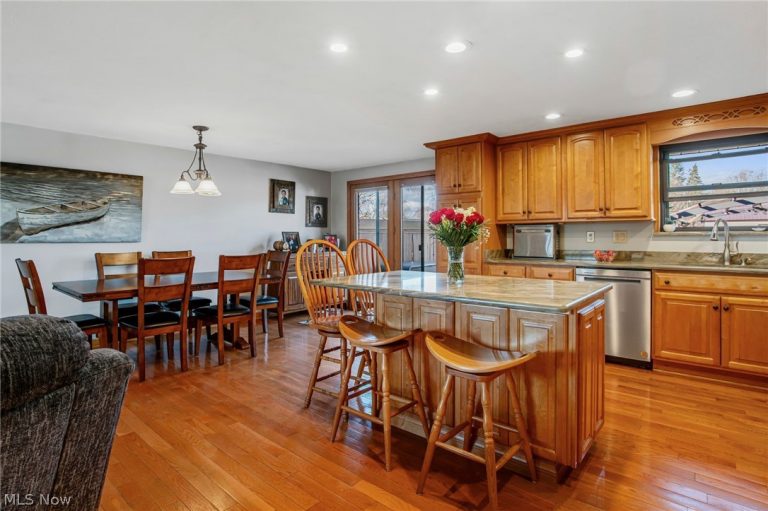 216 Beechwood Boulevard, Wintersville, OH - Photo 3