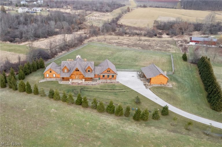 2833 Harpster Road, Rittman, OH - Photo 3