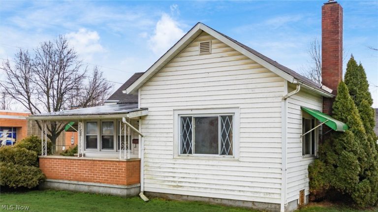 57 Elm Street, Roseville, OH - Photo 5
