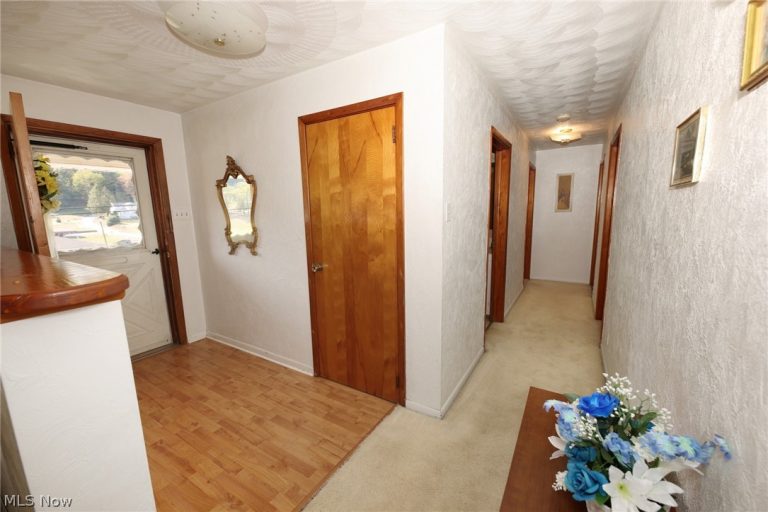 6291 Veterans Boulevard, Chester, WV - Photo 3