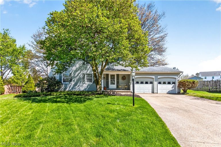 960 Red Oak Circle, Medina, OH - Photo 3